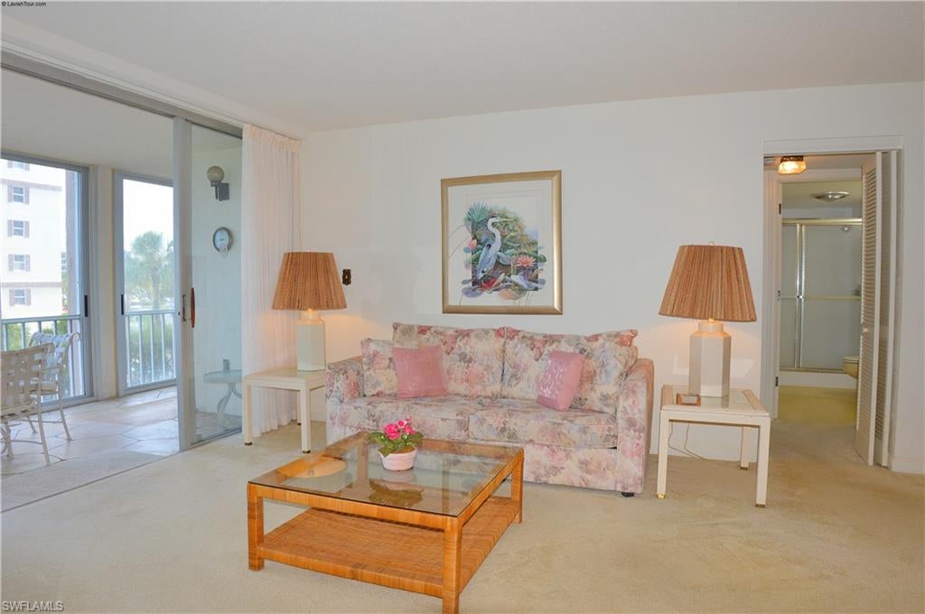 CRECIENTE CONDO NORTH - Residential