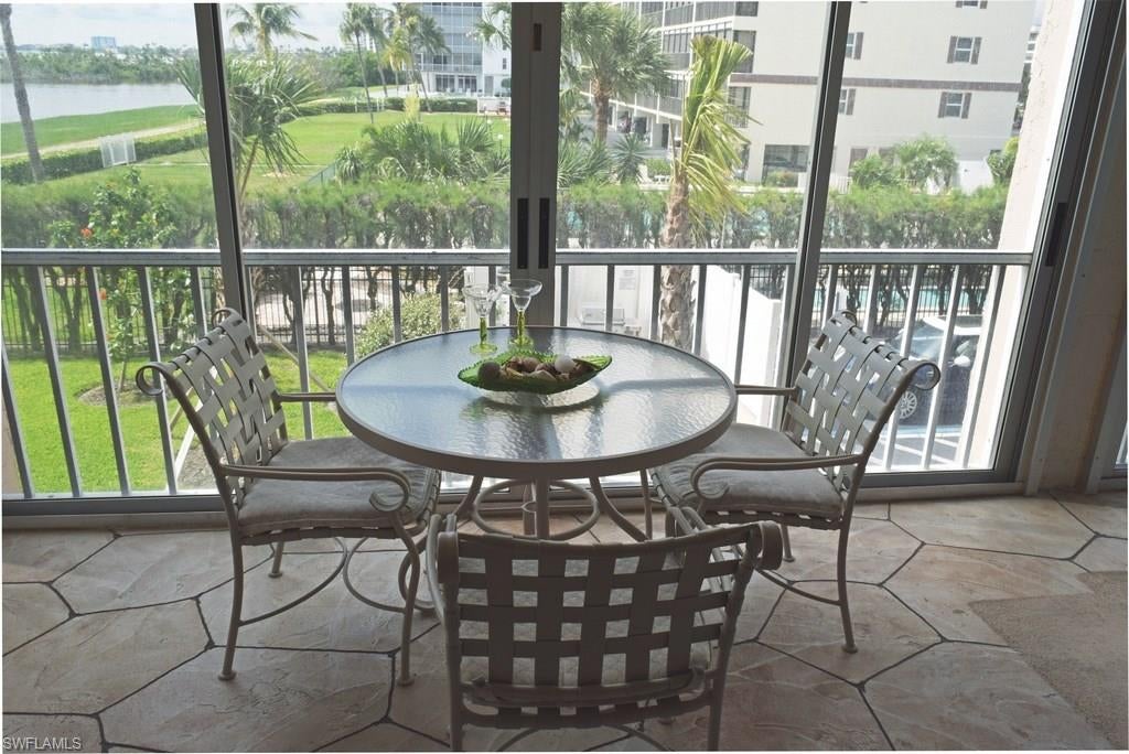 CRECIENTE CONDO NORTH - Residential
