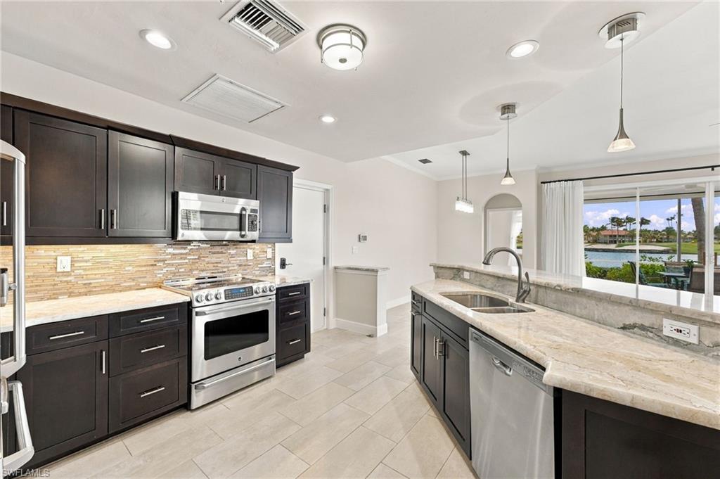 HARBOUR LINKS - Residential
