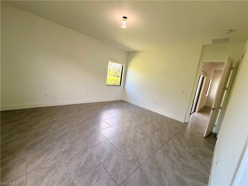 MAPLE RIDGE - Residential