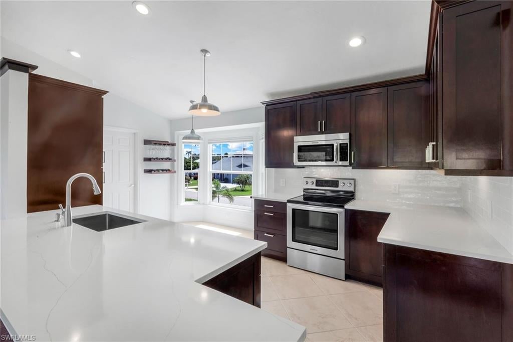 BONITA FARMS - Residential
