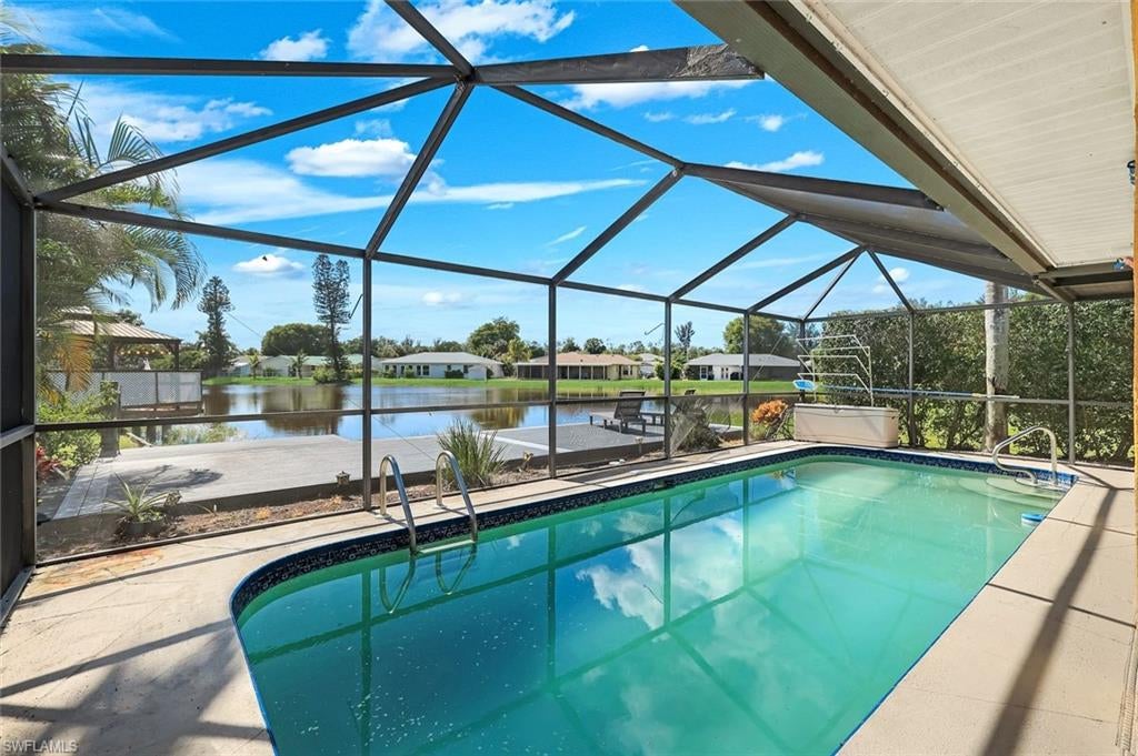 SANDY HOLLOW - Residential