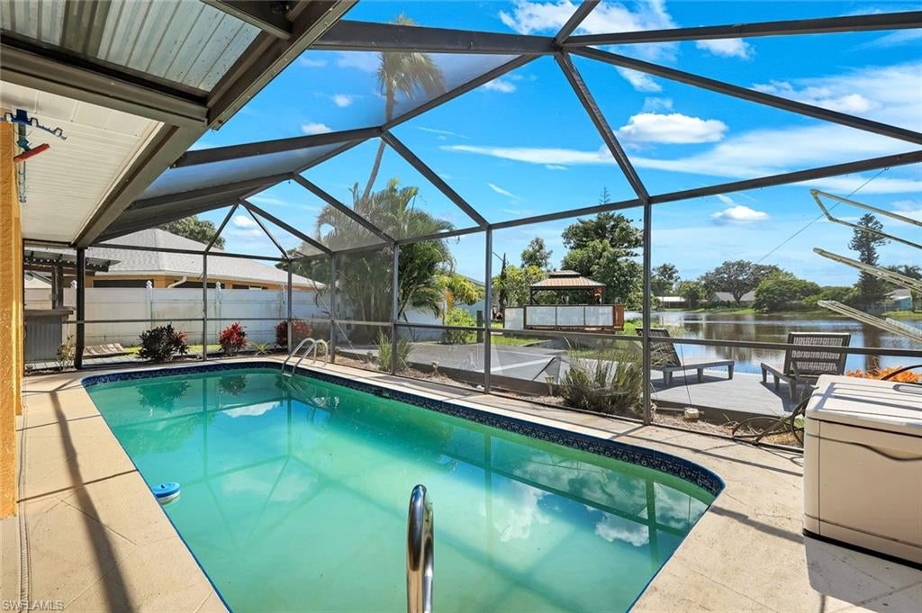 SANDY HOLLOW - Residential