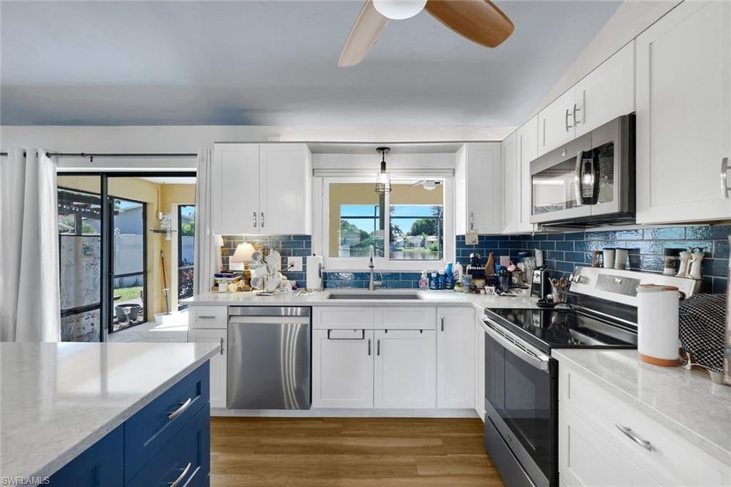 SANDY HOLLOW - Residential