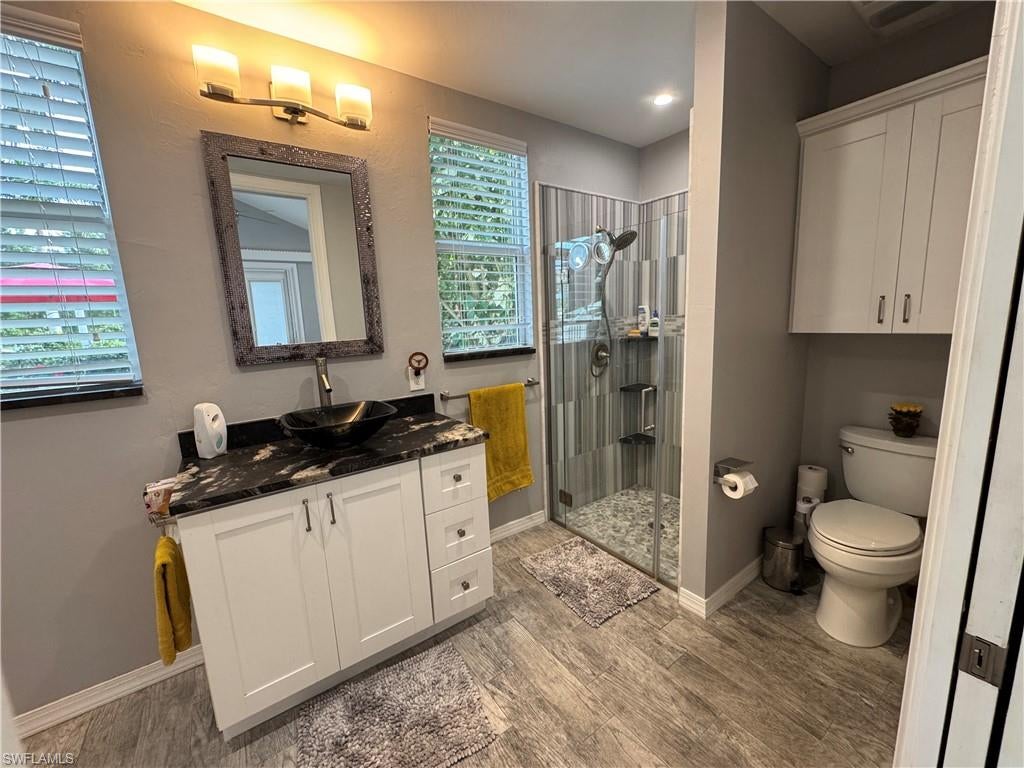 RIVERBEND MOTORCOACH RESORT - Land