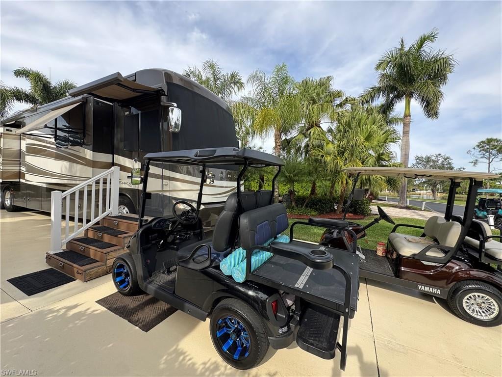 RIVERBEND MOTORCOACH RESORT - Land