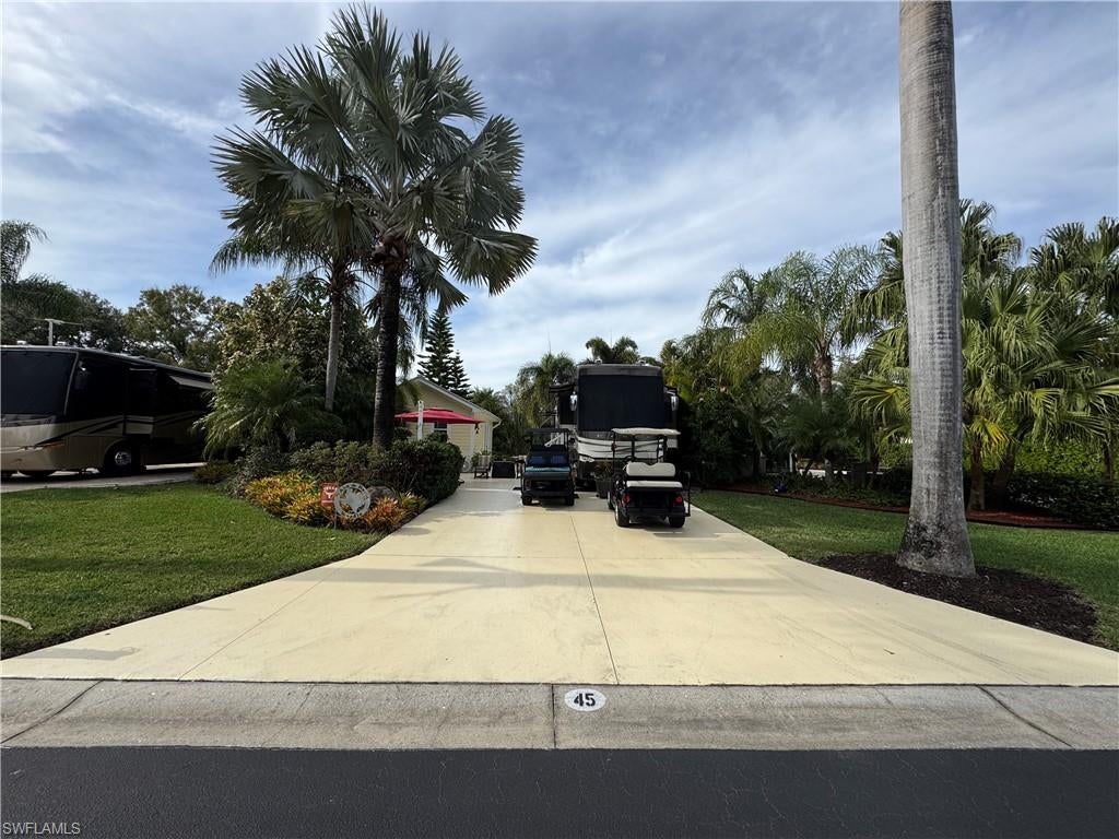 RIVERBEND MOTORCOACH RESORT - Land