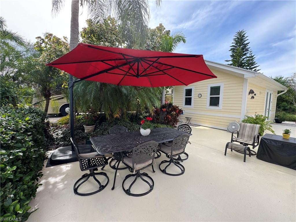 RIVERBEND MOTORCOACH RESORT - Land