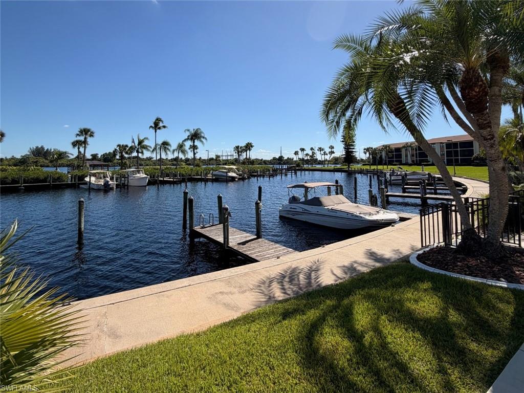 BAY POINTE YACHT & RACQUET CLUB - Residential