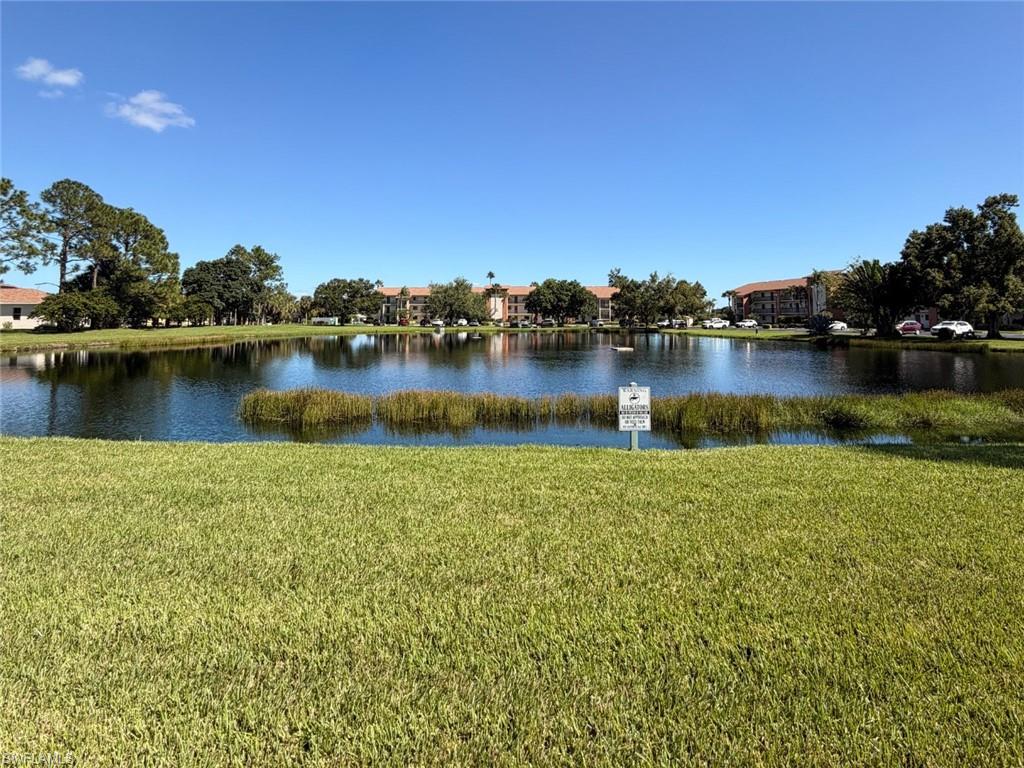 BAY POINTE YACHT & RACQUET CLUB - Residential