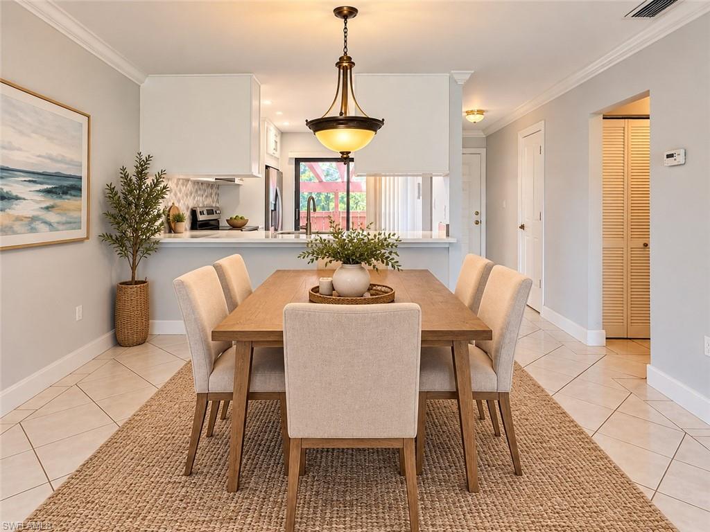 BAY POINTE YACHT & RACQUET CLUB - Residential