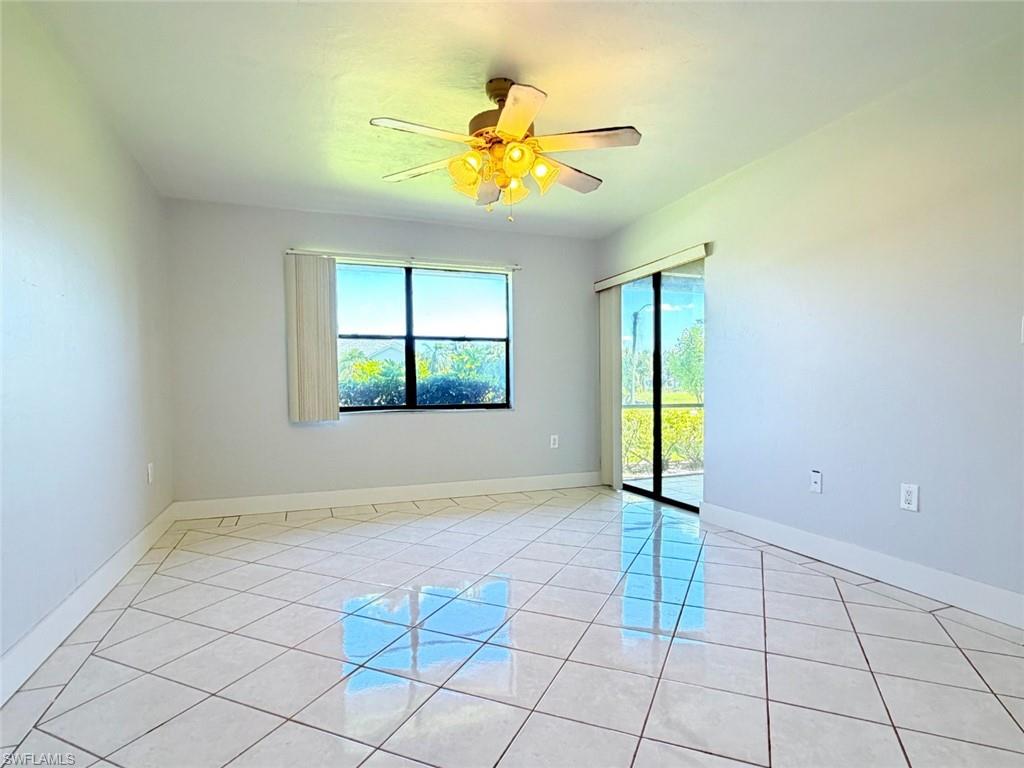 BAY POINTE YACHT & RACQUET CLUB - Residential