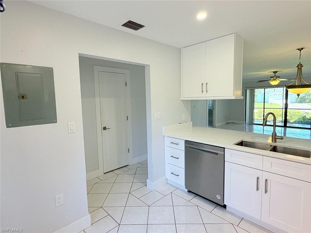 BAY POINTE YACHT & RACQUET CLUB - Residential