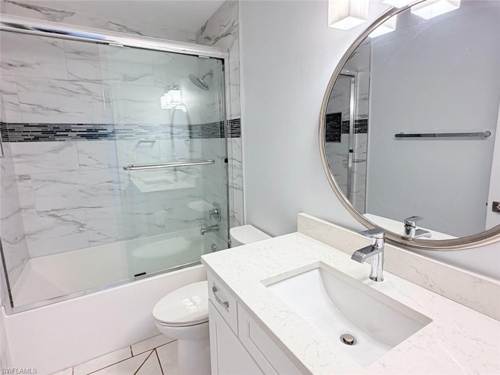 BAY POINTE YACHT & RACQUET CLUB - Residential