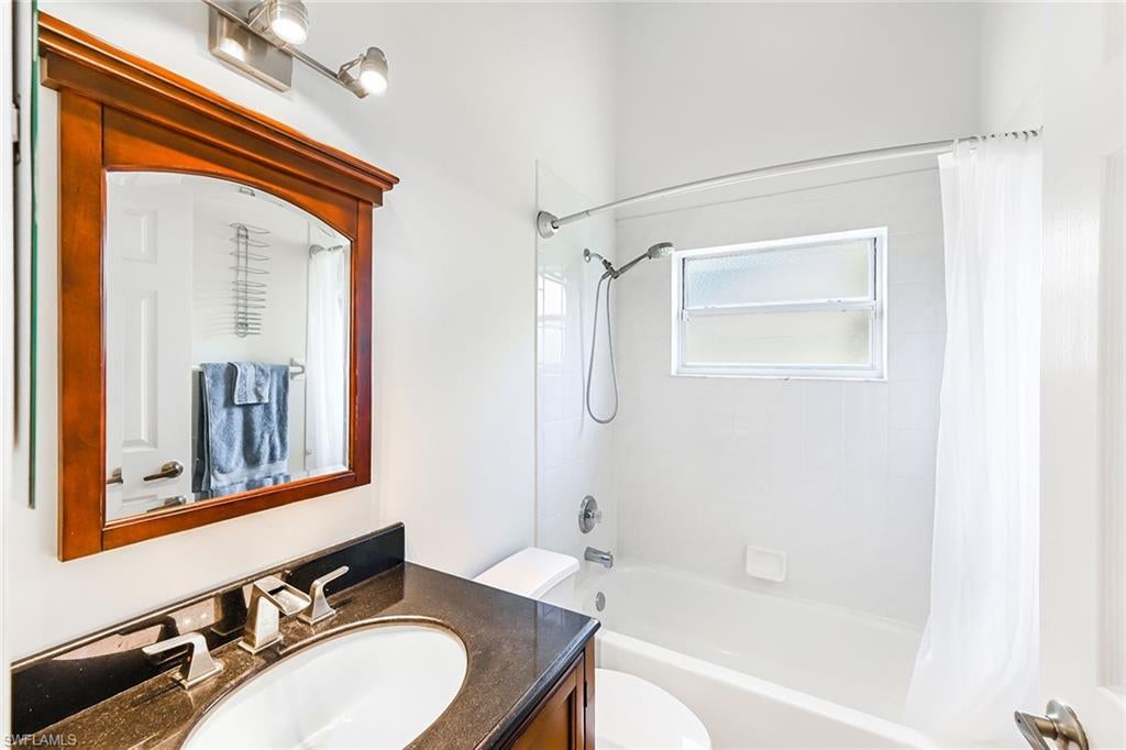 BERKSHIRE LAKES - Residential Lease