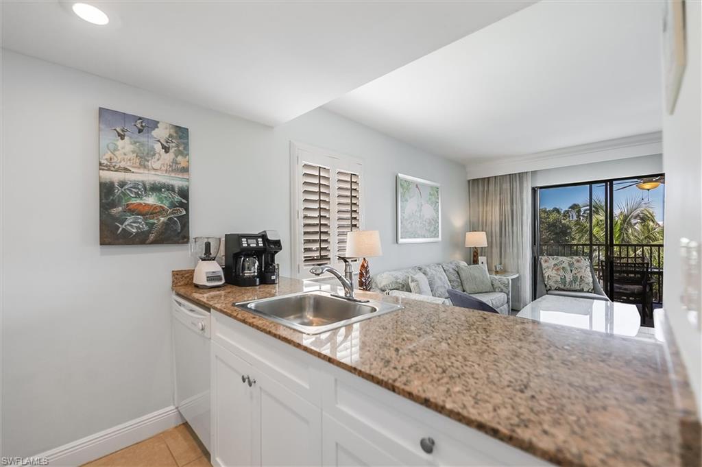 TENNIS VILLAS - Residential