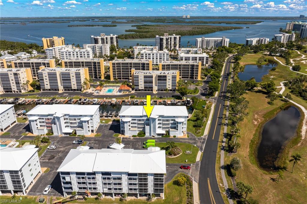 ROYAL PELICAN TOWNHOUSE - Residential