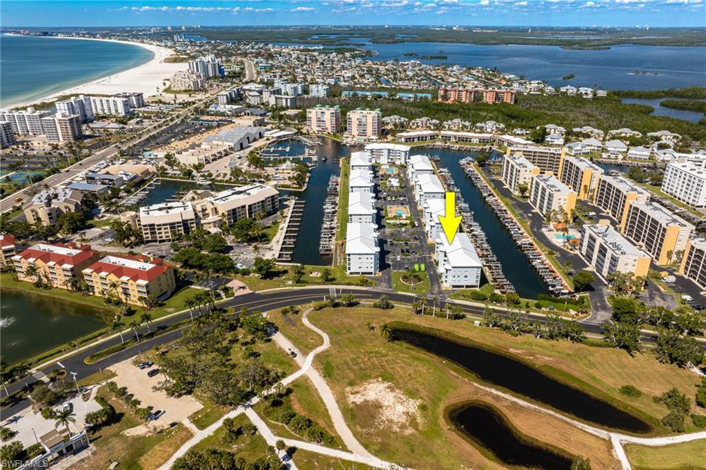 ROYAL PELICAN TOWNHOUSE - Residential