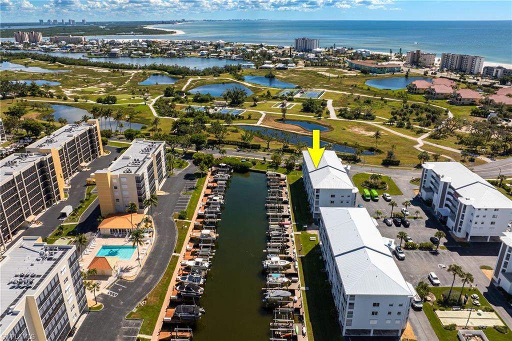 ROYAL PELICAN TOWNHOUSE - Residential