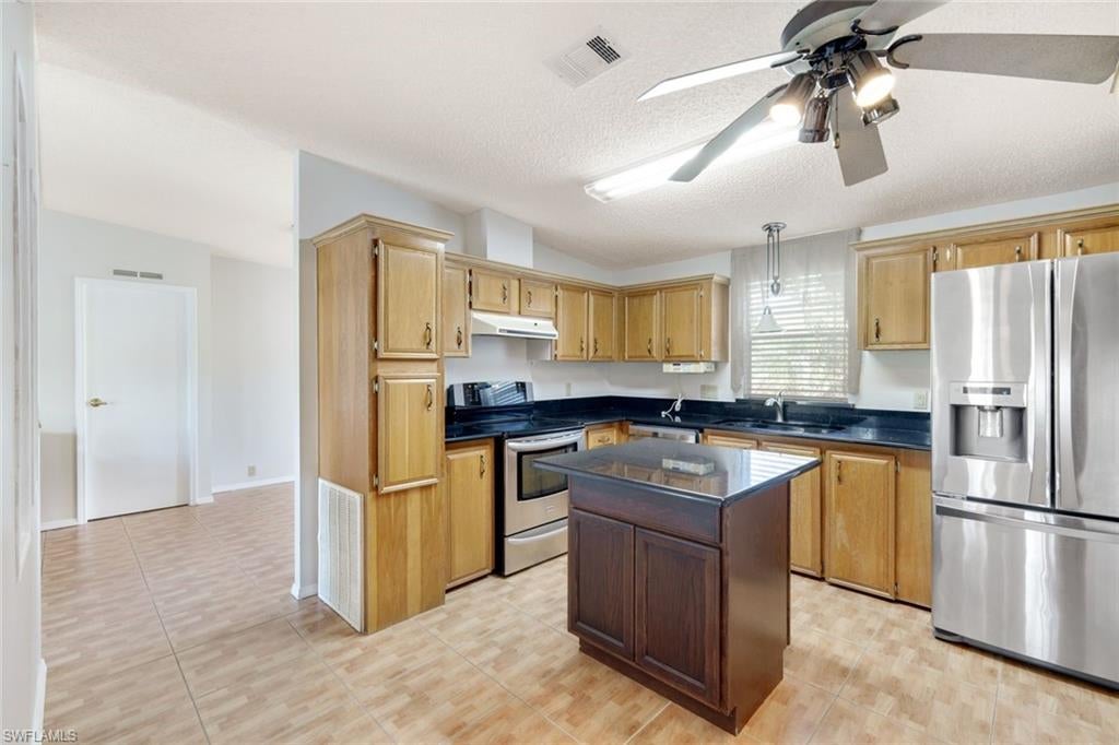 PINE LAKES COUNTRY CLUB - Residential
