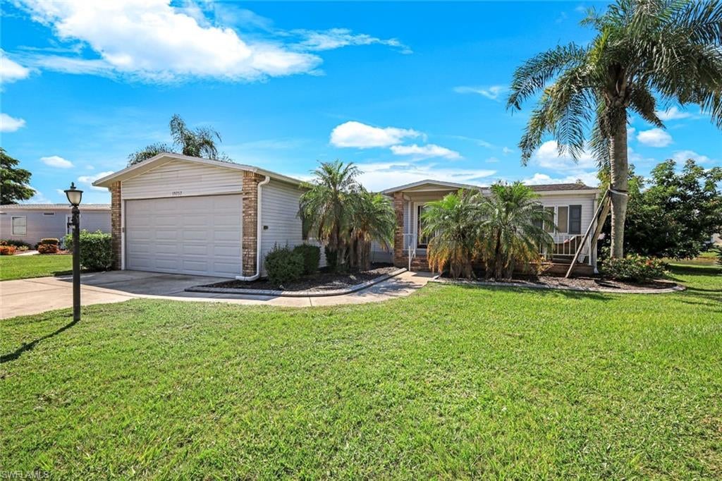 PINE LAKES COUNTRY CLUB - Residential