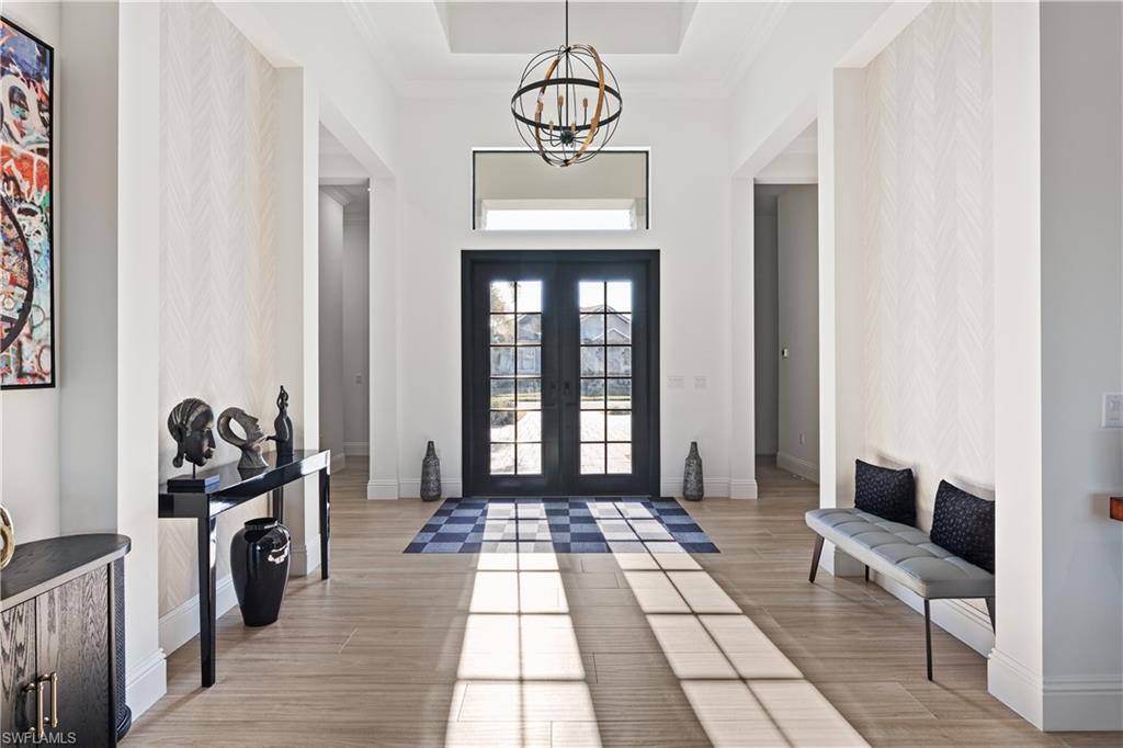COUNTRY CLUB - Residential