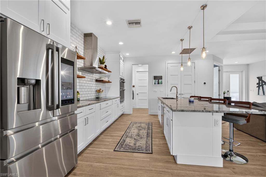 SAN CARLOS ESTATES - Residential