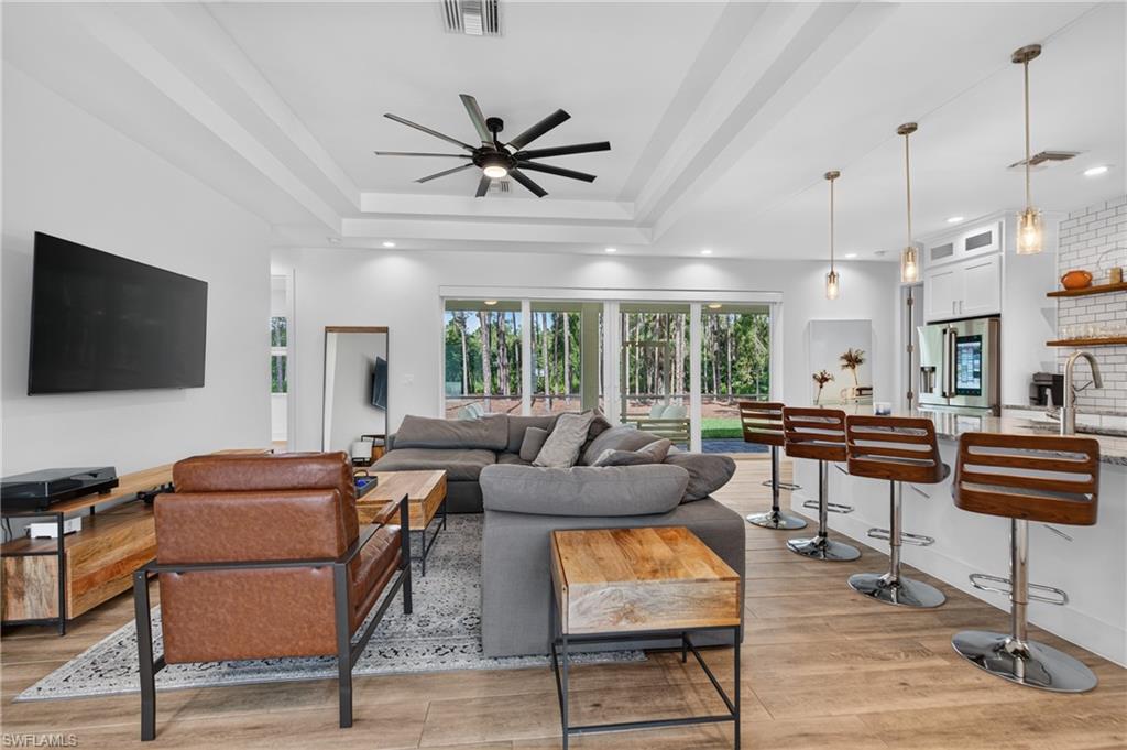 SAN CARLOS ESTATES - Residential