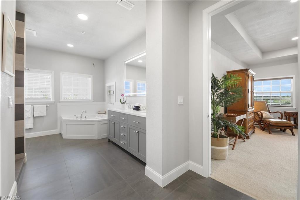 SOUTH SEAS PLANTATION RESORT - Residential