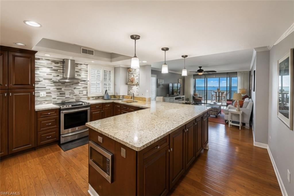 NORTH SHORE PLACE - Residential