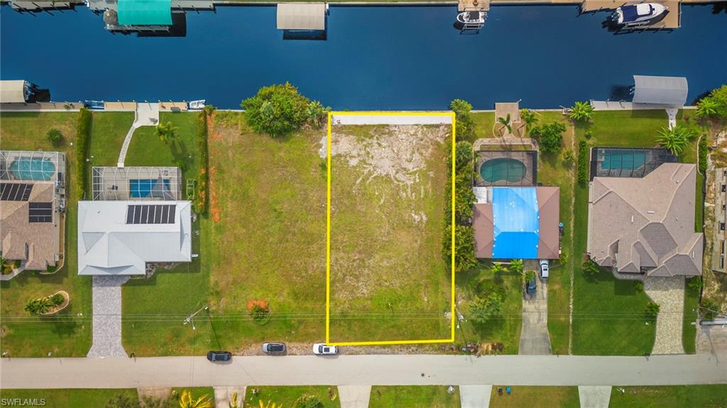 CAPE CORAL - Land