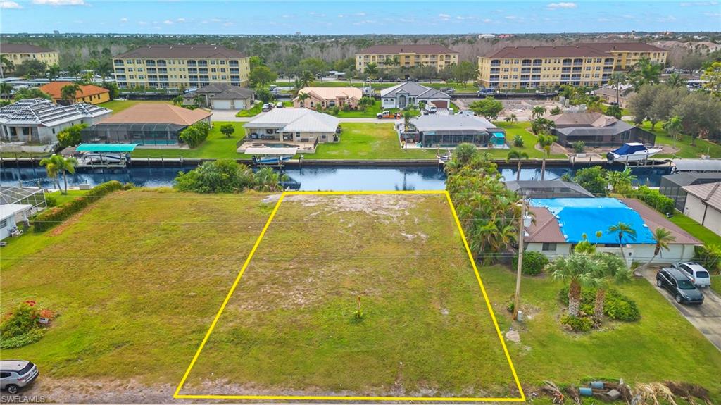 CAPE CORAL - Land