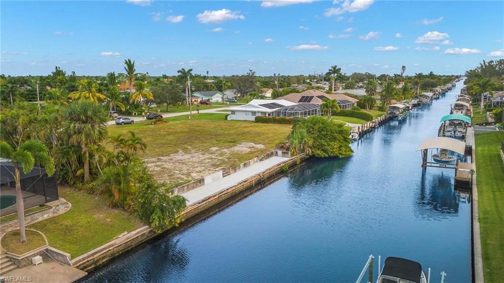 CAPE CORAL - Land