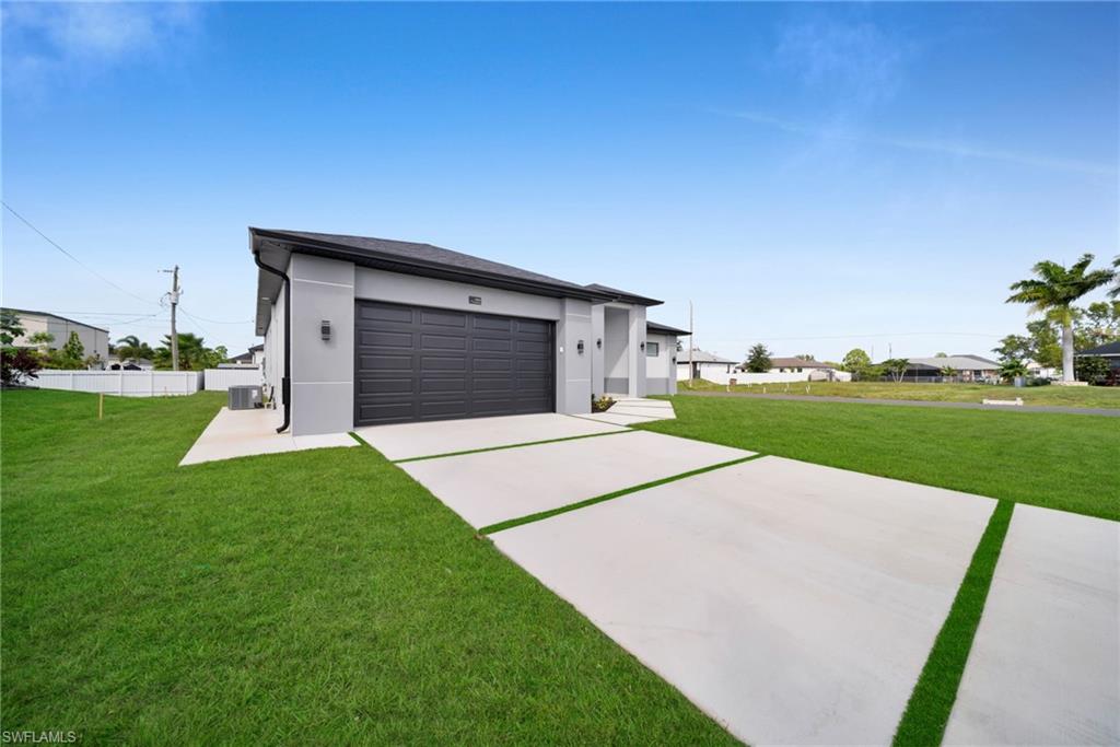 CAPE CORAL - Residential