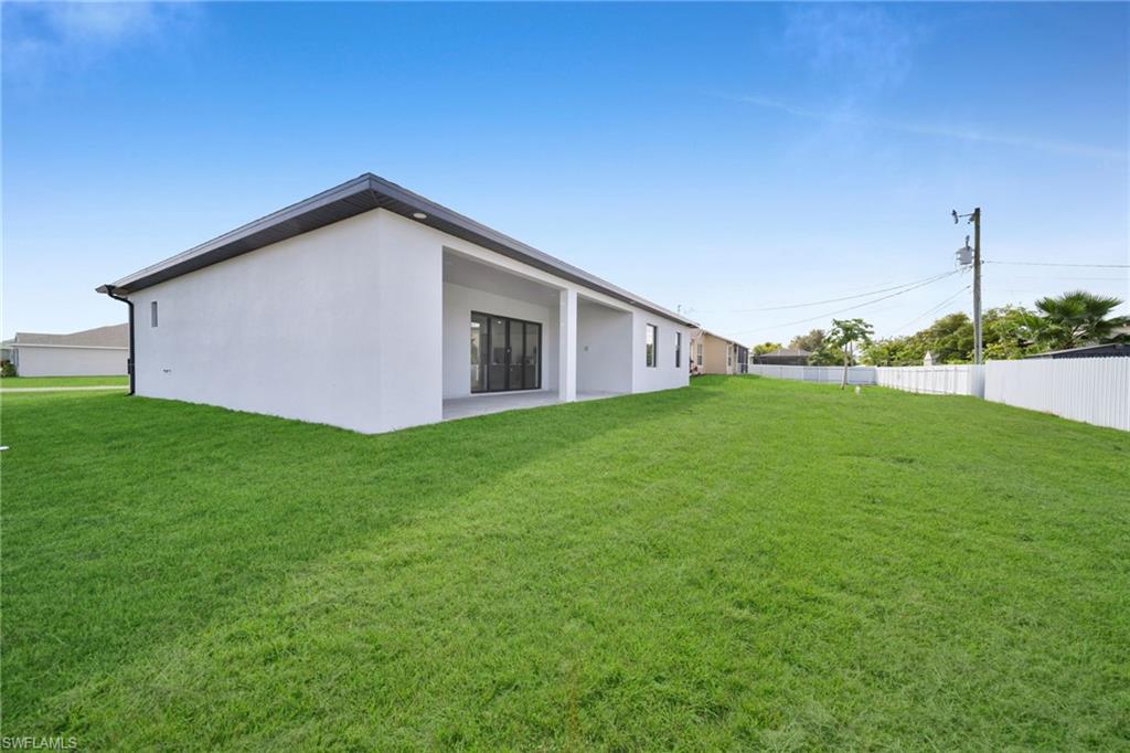 CAPE CORAL - Residential
