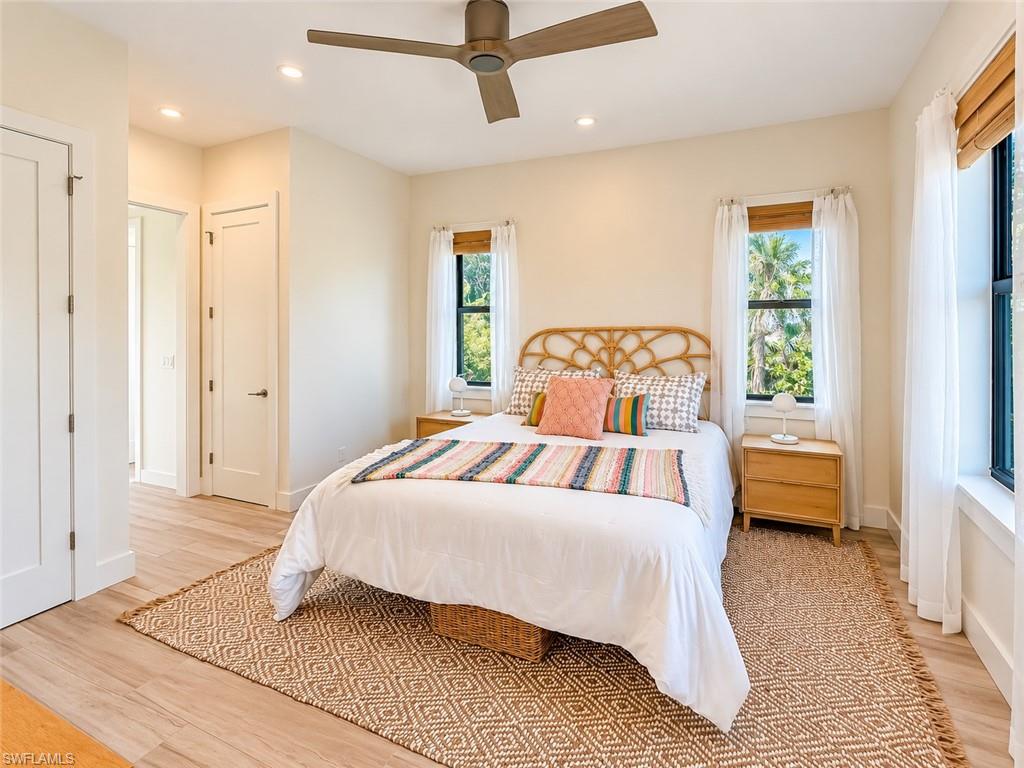 SAFETY HARBOR CLUB - Residential