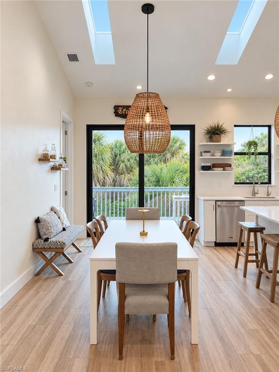 SAFETY HARBOR CLUB - Residential