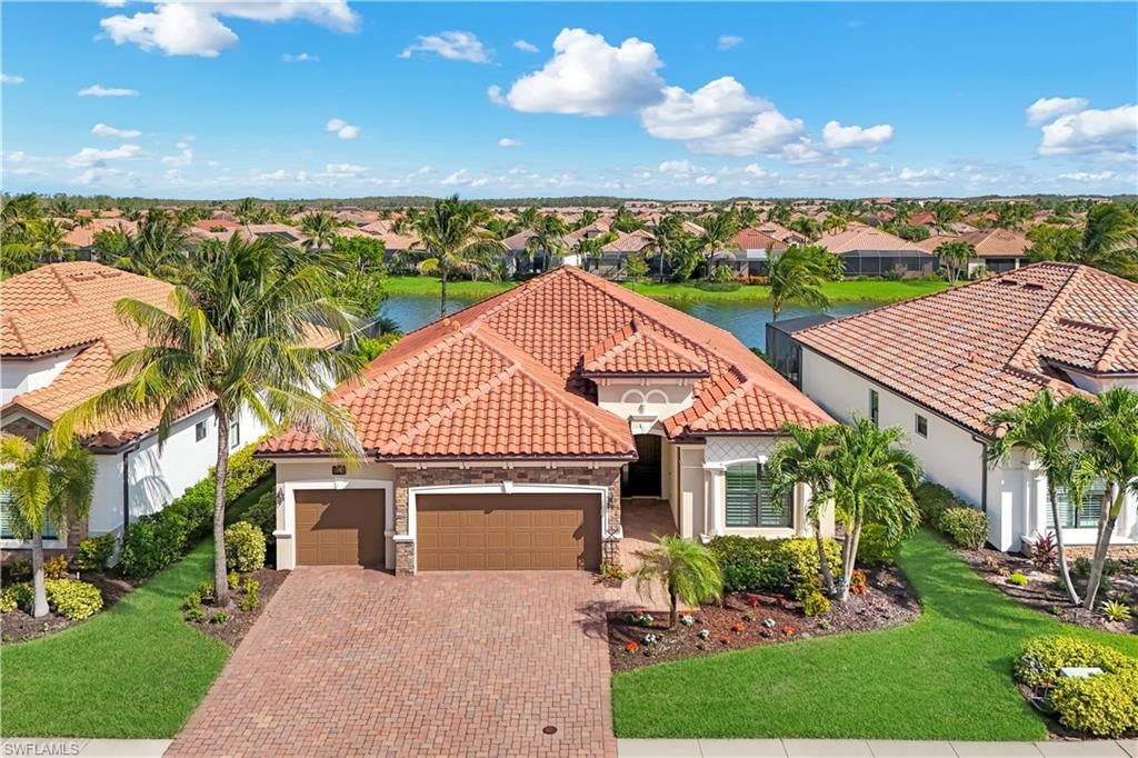 BONITA NATIONAL GOLF AND COUNTRY CLUB - Residential