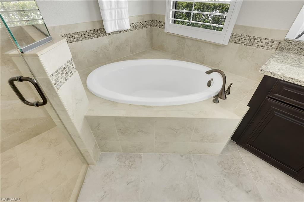BONITA NATIONAL GOLF AND COUNTRY CLUB - Residential