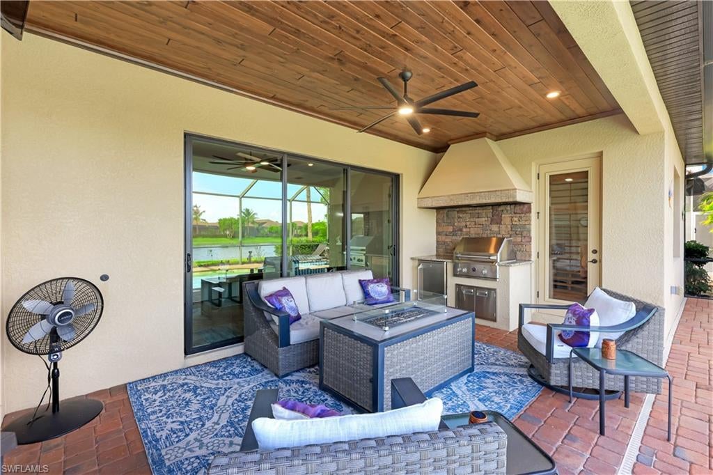 BONITA NATIONAL GOLF AND COUNTRY CLUB - Residential