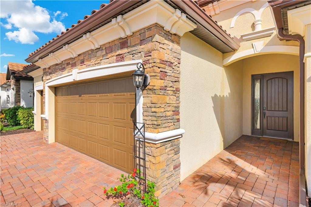 BONITA NATIONAL GOLF AND COUNTRY CLUB - Residential