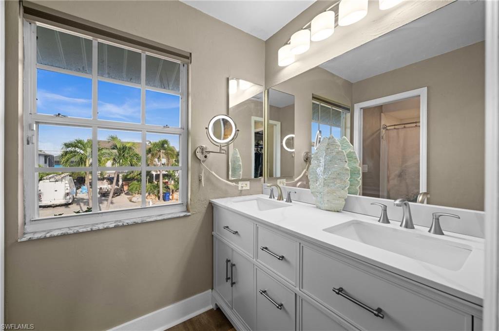 PINE ISLAND SHORES UNIT 5 - Residential