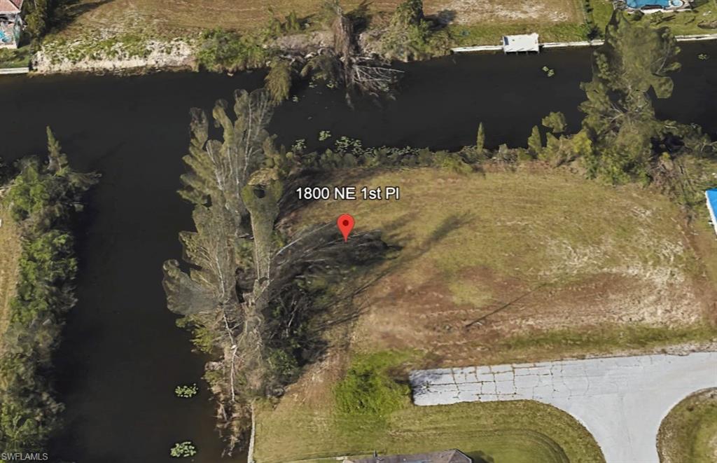CAPE CORAL - Land