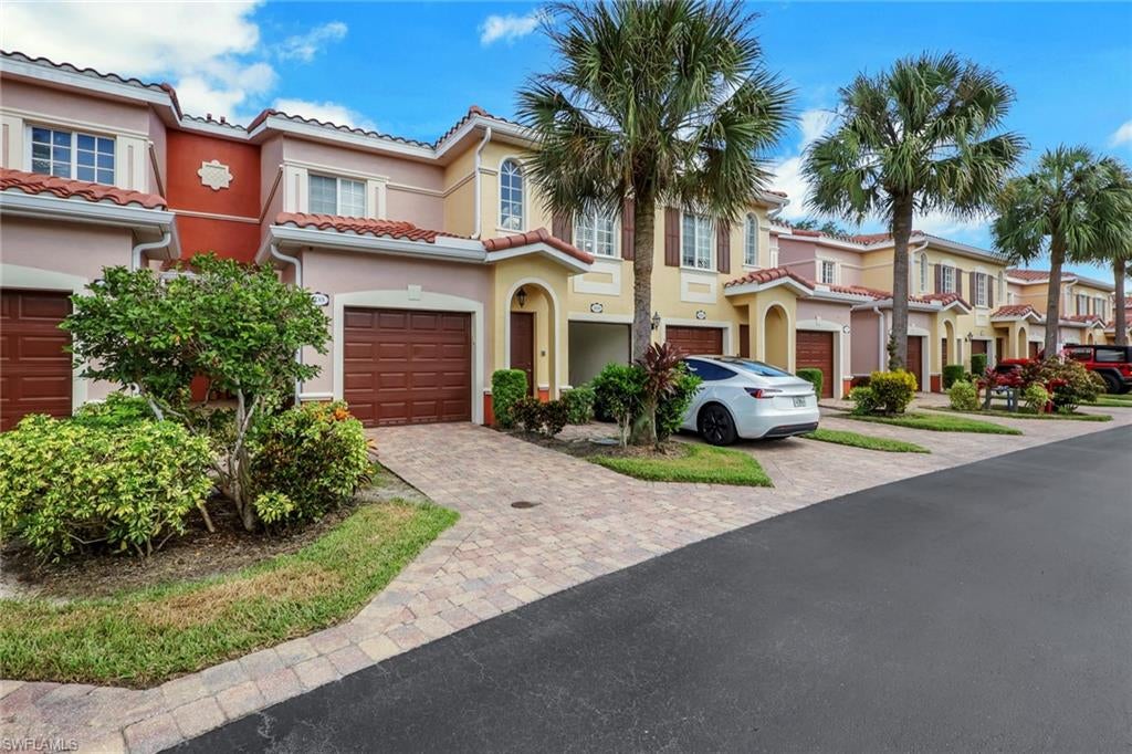 VILLAGIO - Residential
