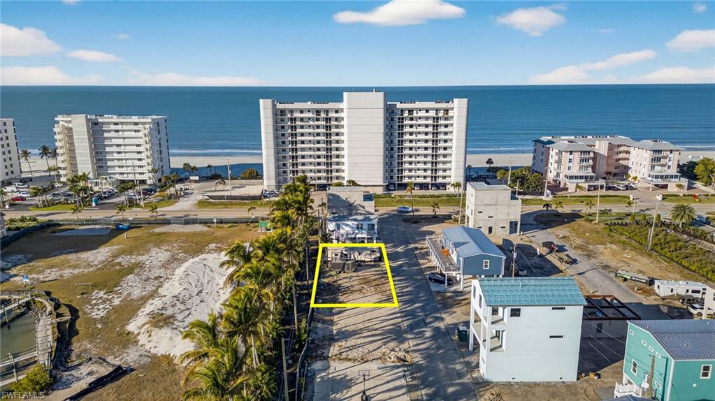 BONITA BEACH - Land