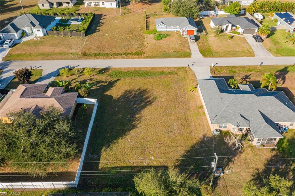 CAPE CORAL - Land