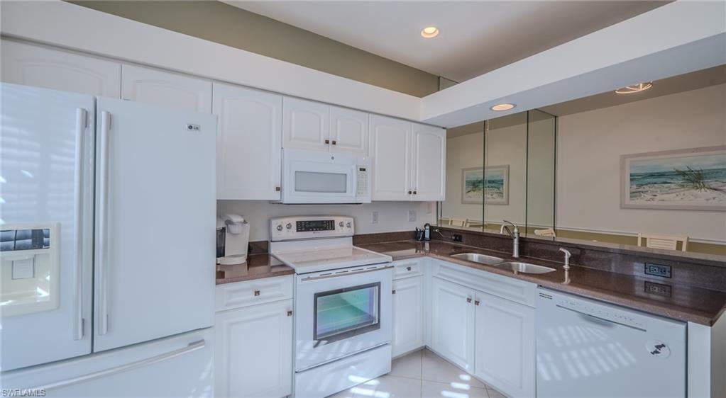 VILLAGES AT COUNTRY CREEK - Residential