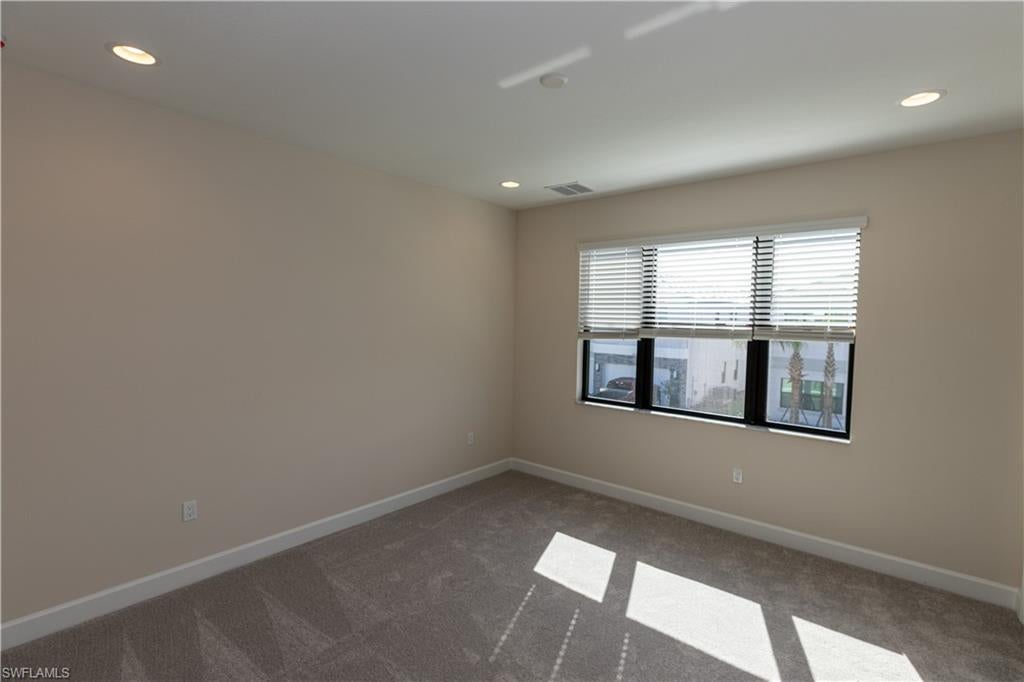 RIVERCREEK IN ESTERO - Residential