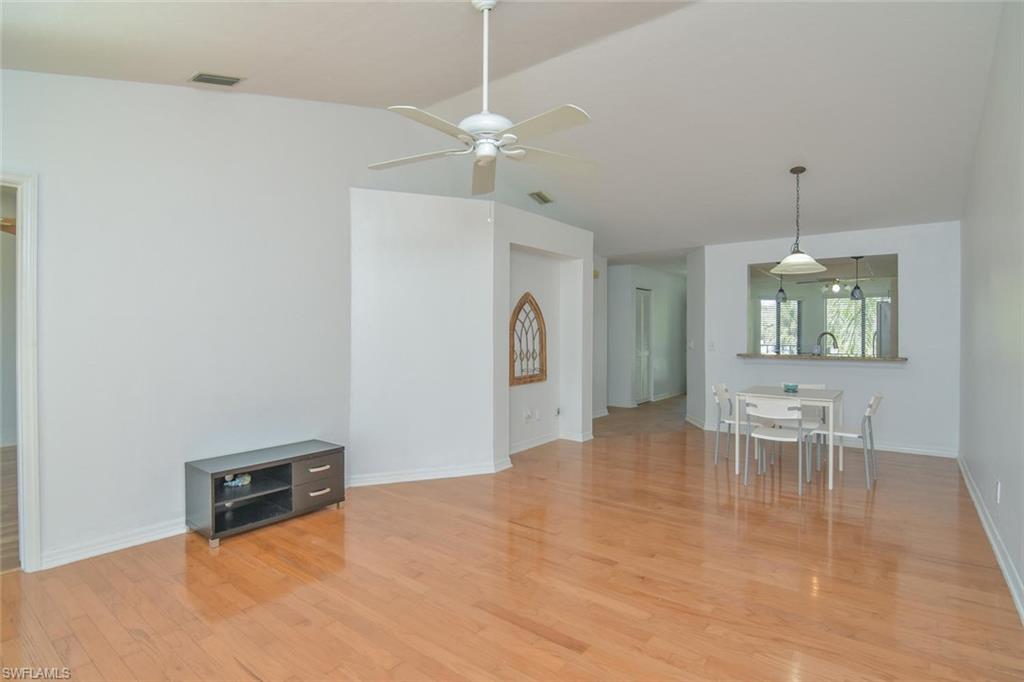 REGENCY WOODS - Residential