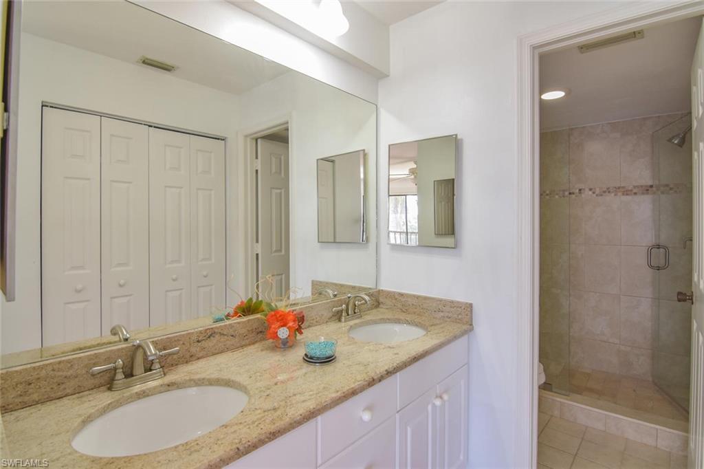 REGENCY WOODS - Residential
